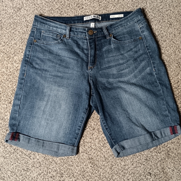 Size 10 - Picture 1 of 7